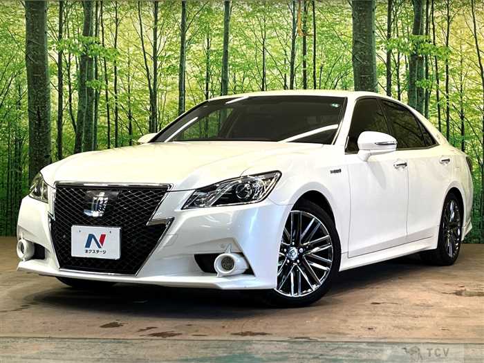 2015 Toyota Crown Hybrid