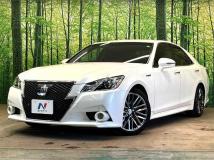 2015 Toyota Crown Hybrid