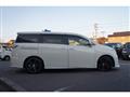 2013 Nissan Elgrand