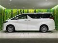 2022 Toyota Alphard Hybrid