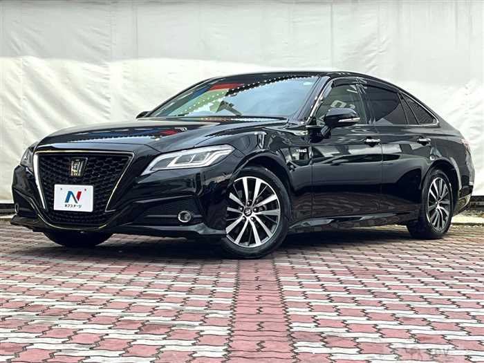2019 Toyota Crown Hybrid