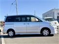2007 Toyota Noah