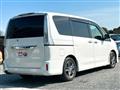 2013 Nissan Serena