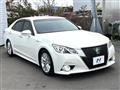 2013 Toyota Crown Hybrid