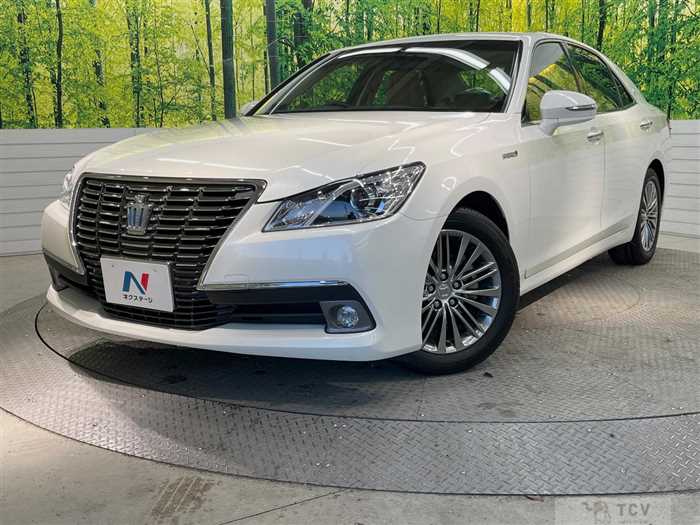 2013 Toyota Crown Hybrid