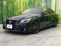 2014 Toyota Crown Hybrid