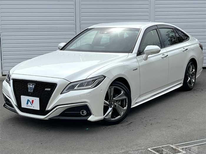 2020 Toyota Crown Hybrid