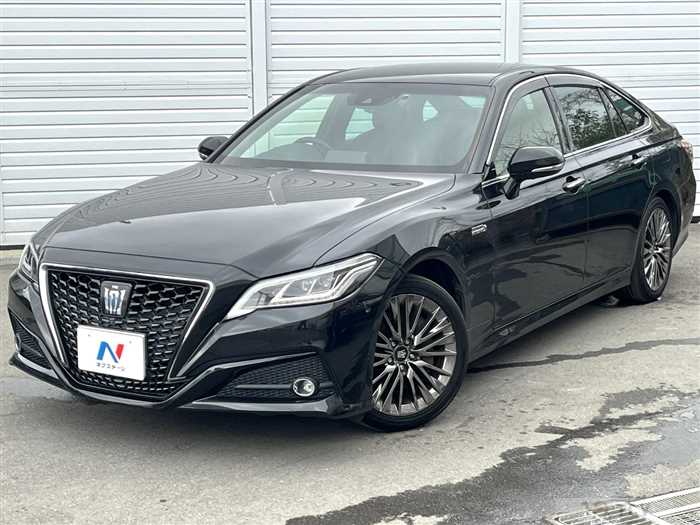 2019 Toyota Crown Hybrid