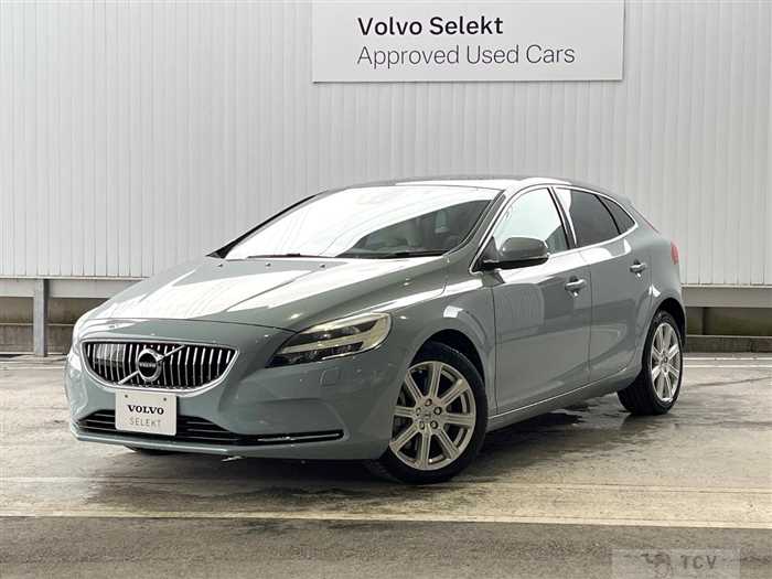 2019 Volvo V40