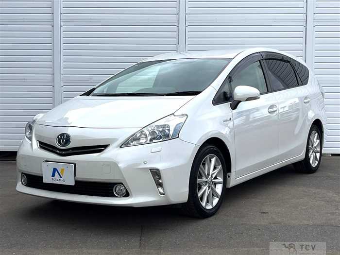 2013 Toyota PRIUS α