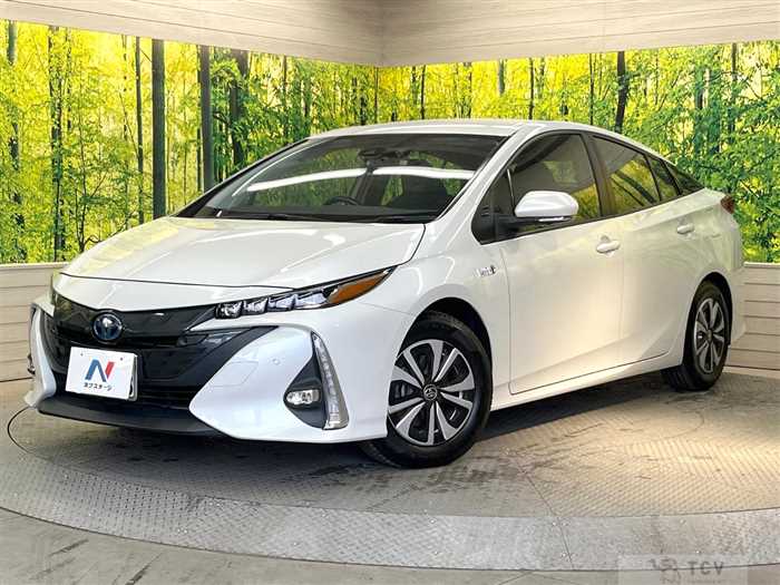 2020 Toyota Prius PHV