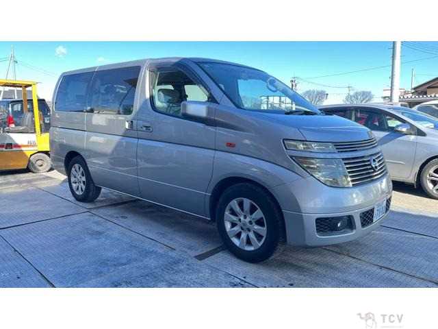 2003 Nissan Elgrand