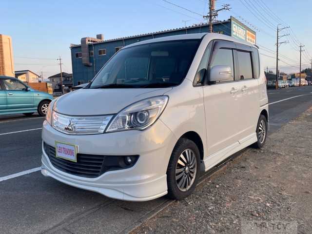 2011 Mitsubishi Delica
