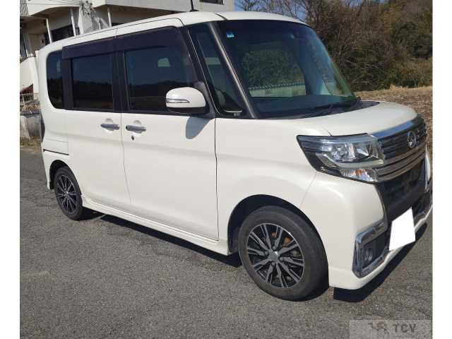 2016 Daihatsu Tanto Custom