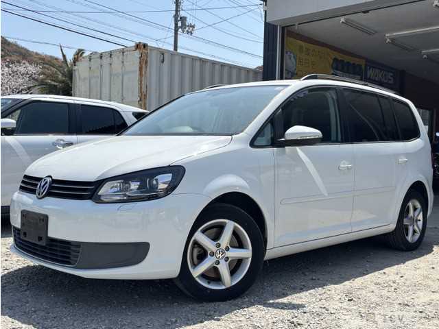 2014 Volkswagen Golf Touran