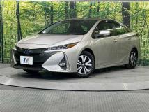 2019 Toyota Prius PHV