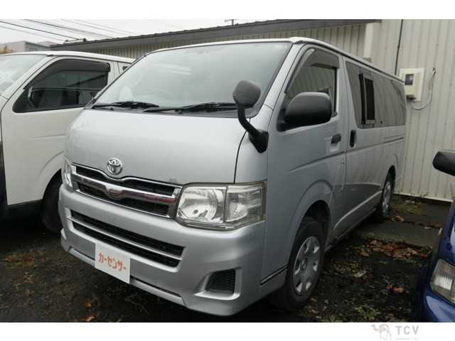 2011 Toyota Hiace Van