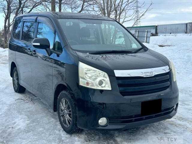 2009 Toyota Noah