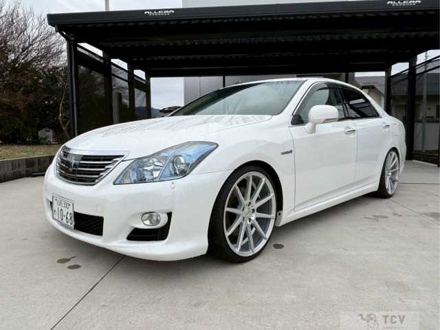 2008 Toyota Crown Hybrid