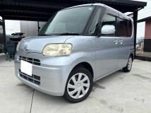 2011 Daihatsu Tanto