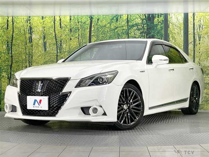 2015 Toyota Crown Hybrid