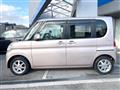 2011 Daihatsu Tanto