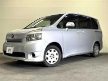 2007 Toyota Voxy