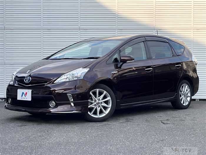 2013 Toyota PRIUS α