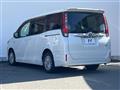 2015 Toyota Noah