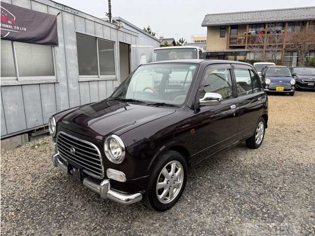 2001 Daihatsu Miragino