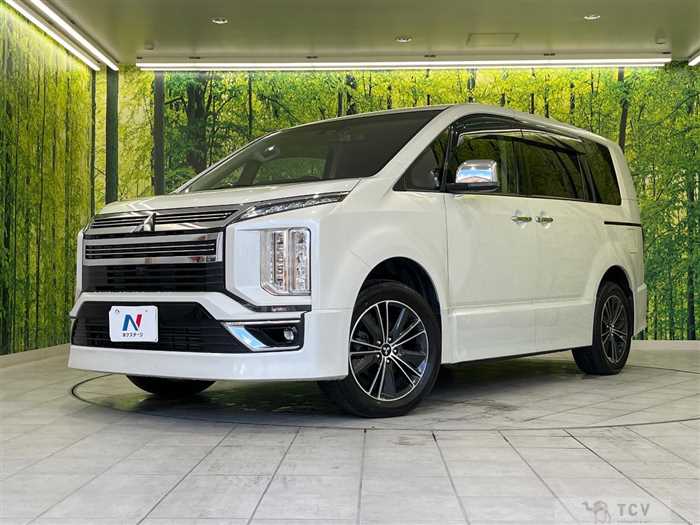 2019 Mitsubishi Delica D5