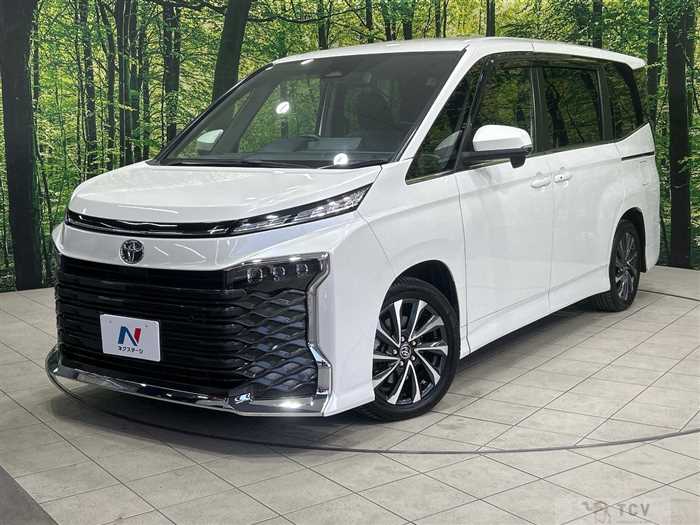 2022 Toyota Voxy