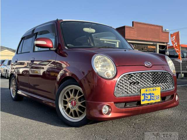 2005 Daihatsu Miragino