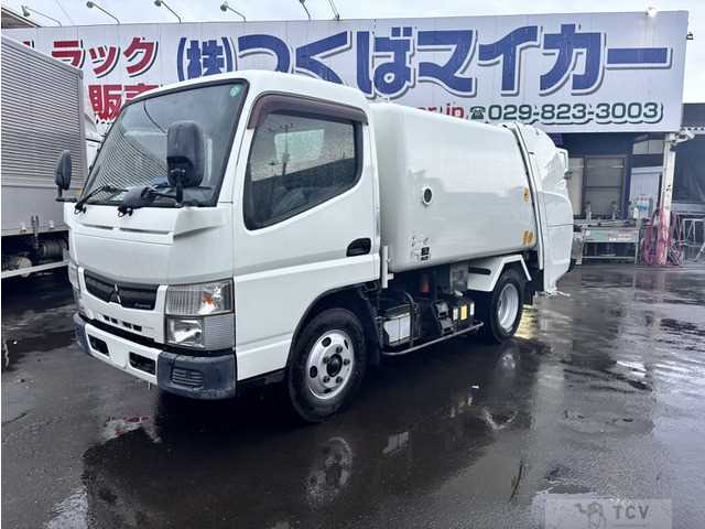 2016 Mitsubishi Canter