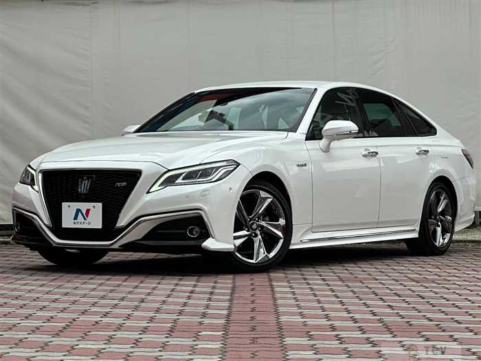 2018 Toyota Crown Hybrid