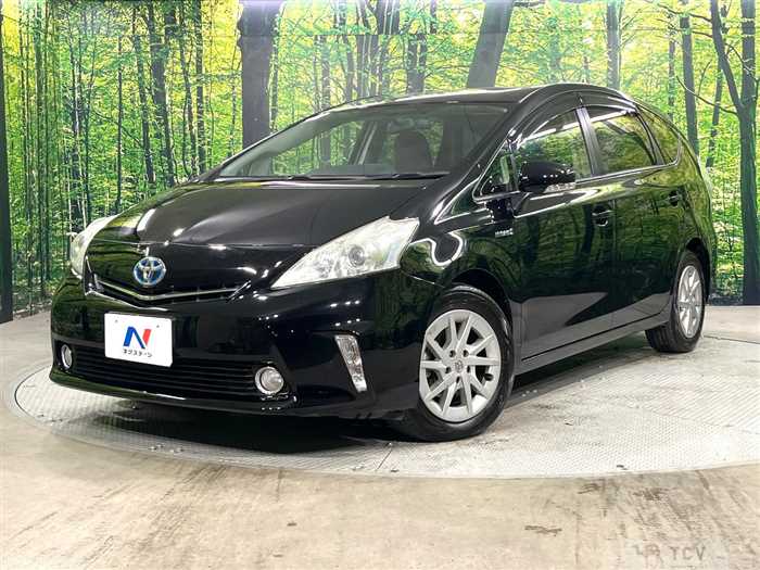 2013 Toyota PRIUS α