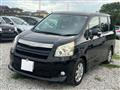 2010 Toyota Noah