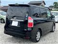 2010 Toyota Noah