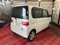 2010 Daihatsu Tanto