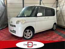2010 Daihatsu Tanto