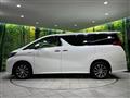 2015 Toyota Alphard Hybrid