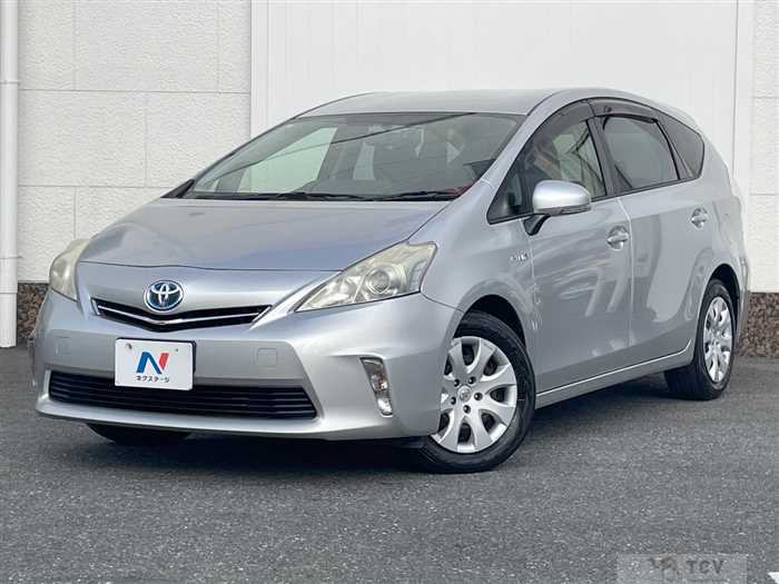 2013 Toyota PRIUS α