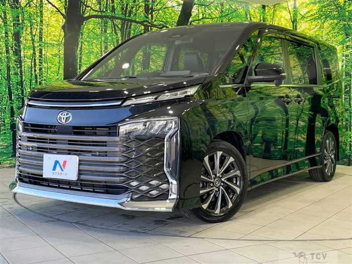 2022 Toyota Voxy
