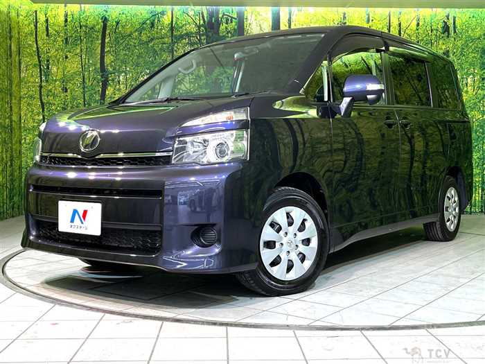 2013 Toyota Voxy