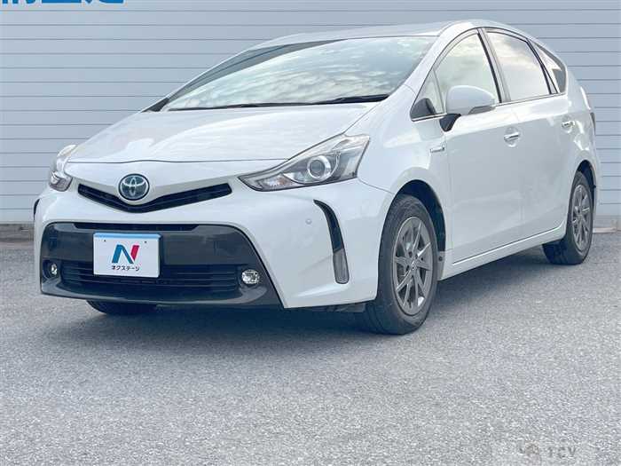 2016 Toyota PRIUS α