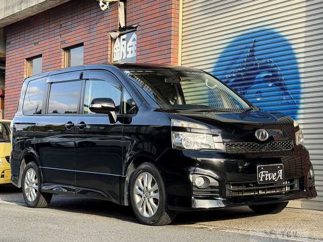 2011 Toyota Voxy