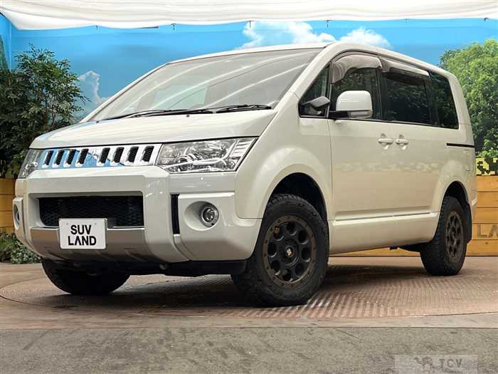 2019 Mitsubishi Delica D5
