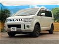 2019 Mitsubishi Delica D5