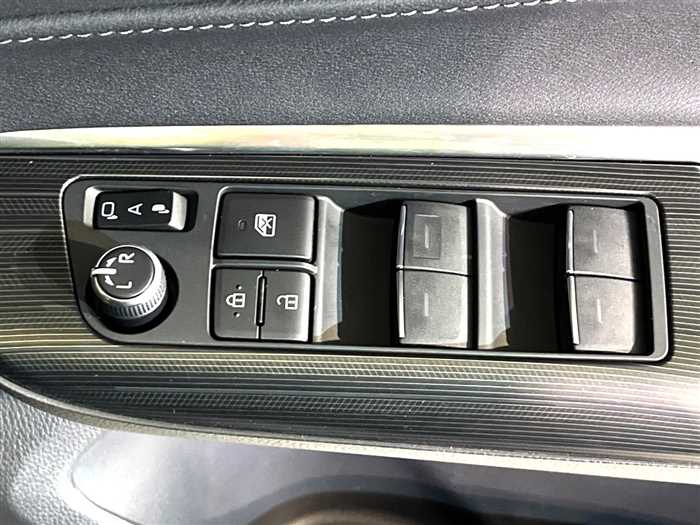 Toyota Harrier 2020 — миниатюра 8