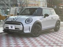 2022 U.K. Others U.K. Others